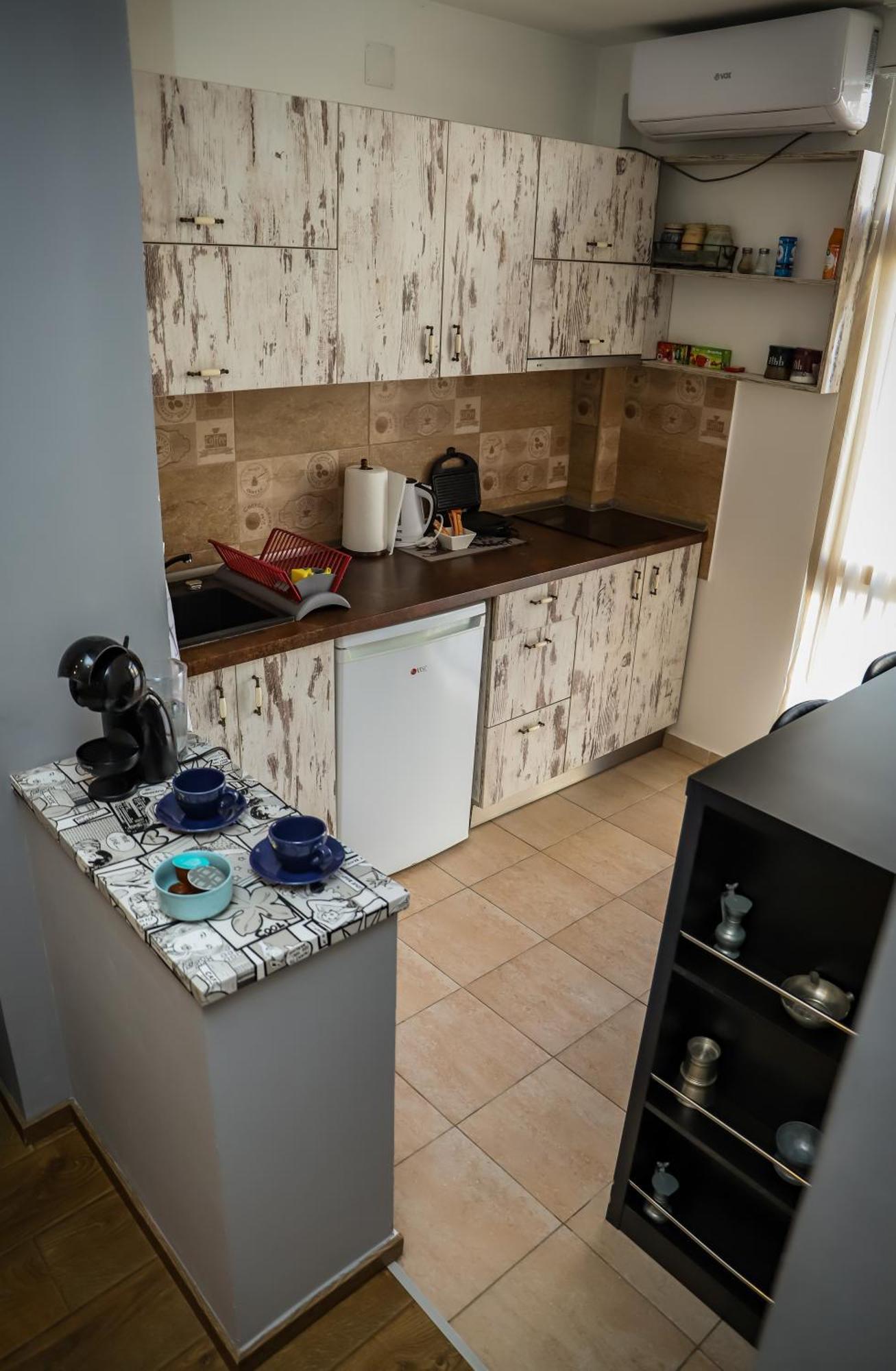 Rezervisi Slobodno, U Centru Smo Apartment Novi Sad Bagian luar foto