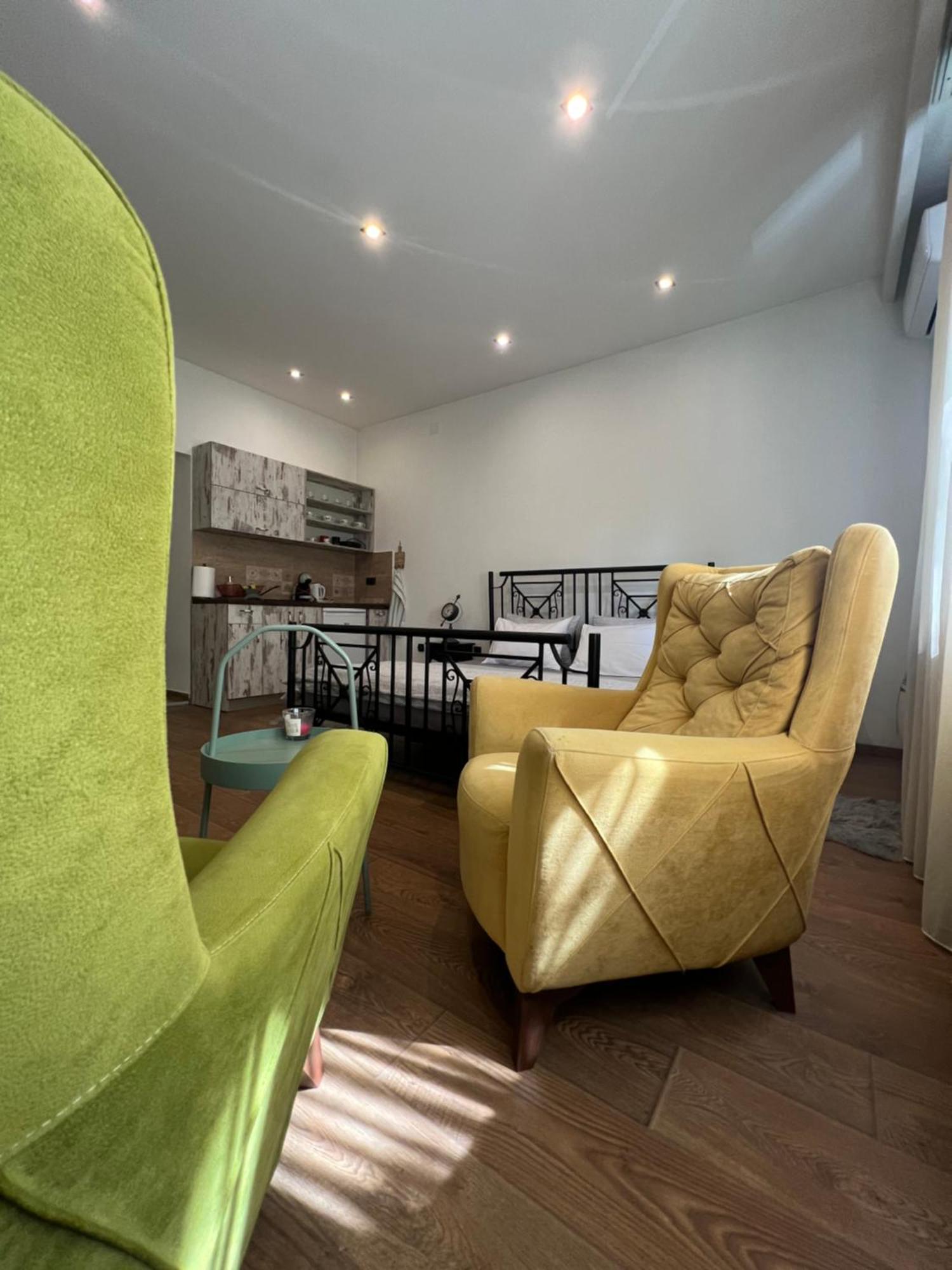 Rezervisi Slobodno, U Centru Smo Apartment Novi Sad Bagian luar foto